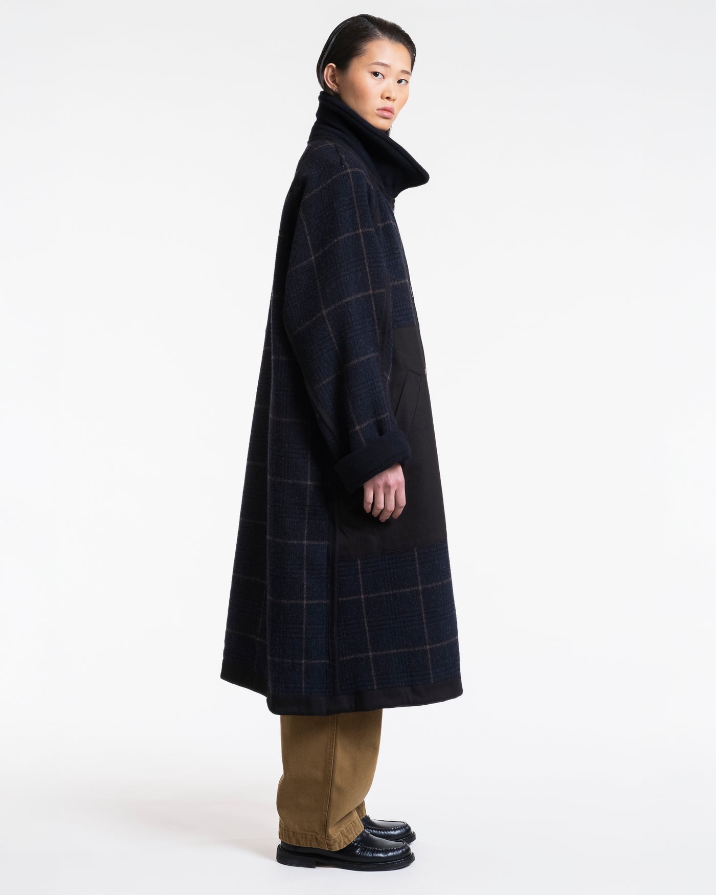 G.o.D Army Trench Reversible Tambura Golf Wool Navy/Brown Check