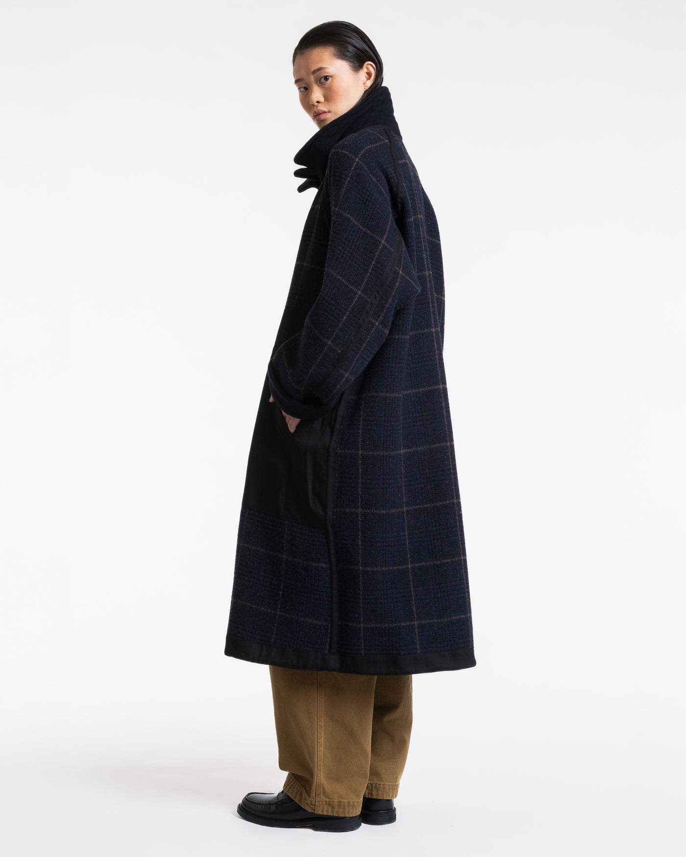 G.o.D Army Trench Reversible Tambura Golf Wool Navy/Brown Check